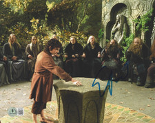 ELIJAH WOOD SIGNED 'THE LORD OF THE RINGS' FRODO 8x10 MOVIE PHOTO 4 BECKETT COA