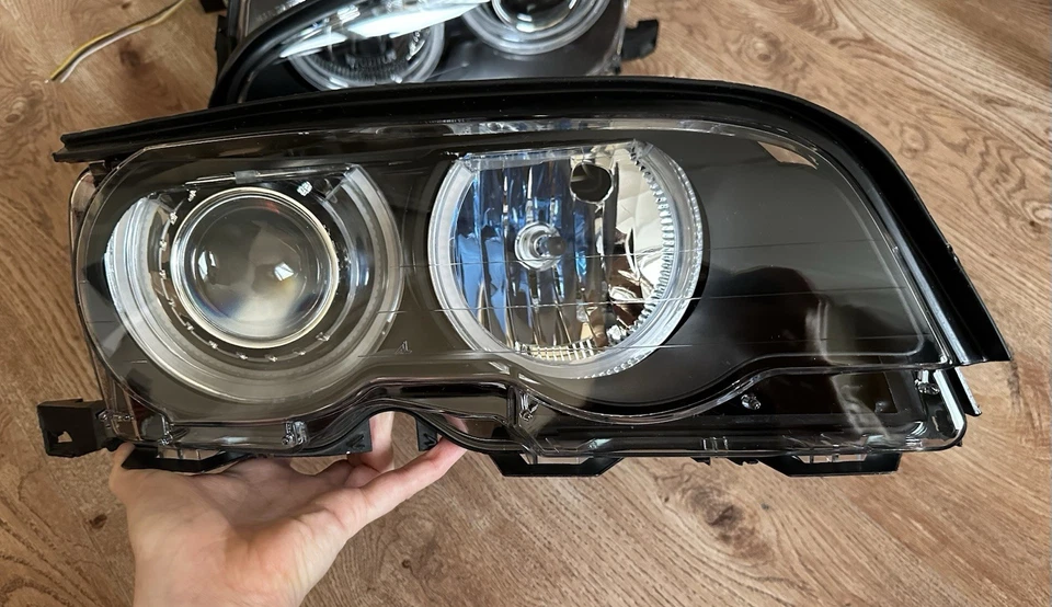 Faro BMW E46 M3 CUPÉ Faro Bosch 2.5 Ojos de Ángel Foto 2 de 4