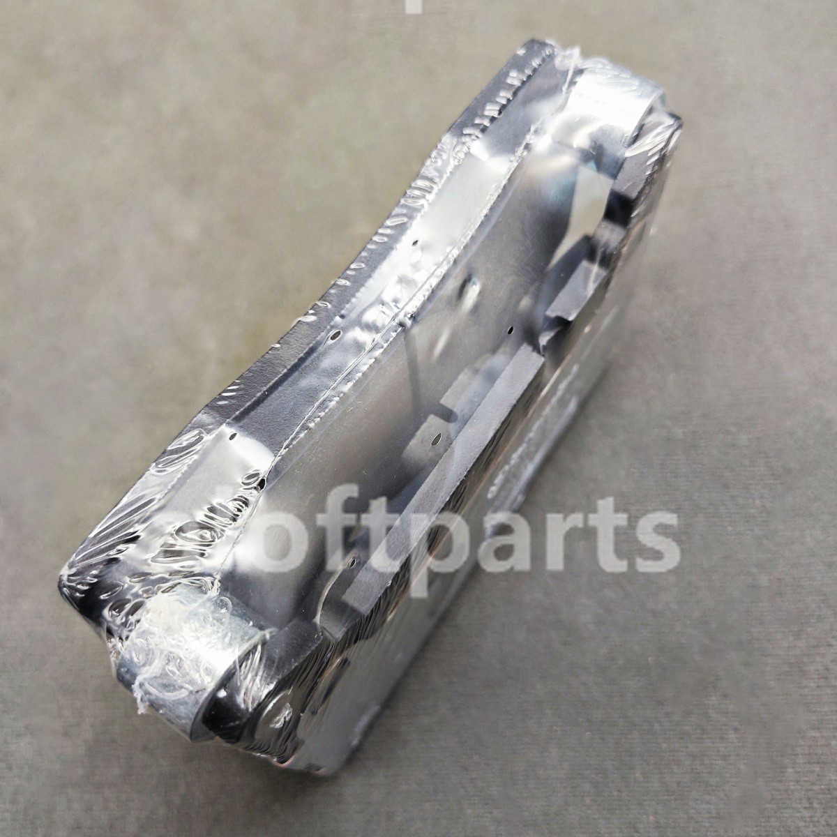 Aston Martin DB11 REAR Brake pad P/N HY532C562BB