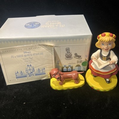 WDCC It's A Small World Germany Guten Tag! Girl with Dachsund - READ DESCRIPTION