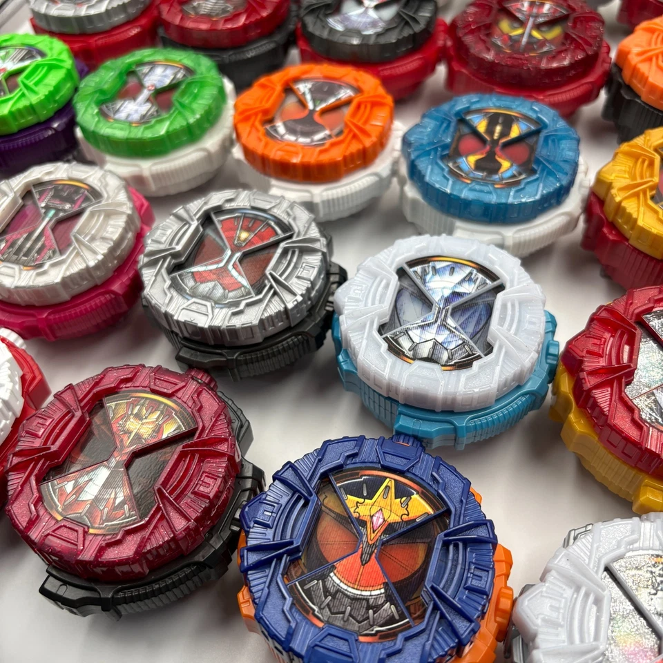 Reloj Bandai Kamen Rider Zi-O DX Ride Zero One, Build, Faiz, W, OOO... Foto 3 de 3