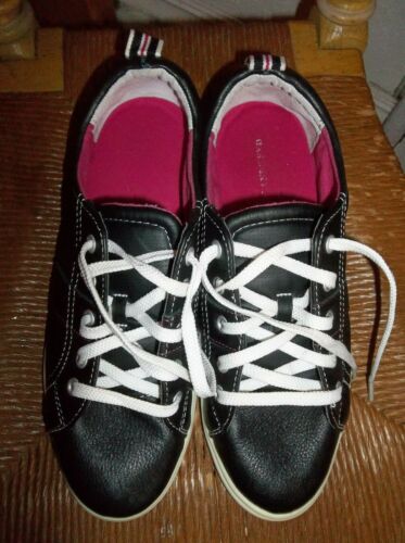 Women's Land's End Pink/Black/White Tennis Shoes Size 9 NICE! - Picture 1 of 7