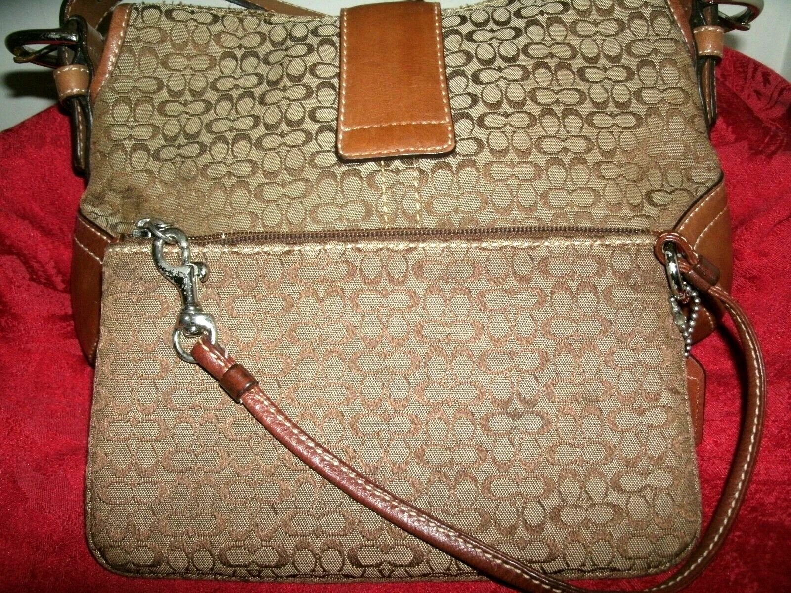 Coach Soho F06818 Borsa a tracolla portafoglio abbinato firmata in tela e pelle usata in ottime condizioni!