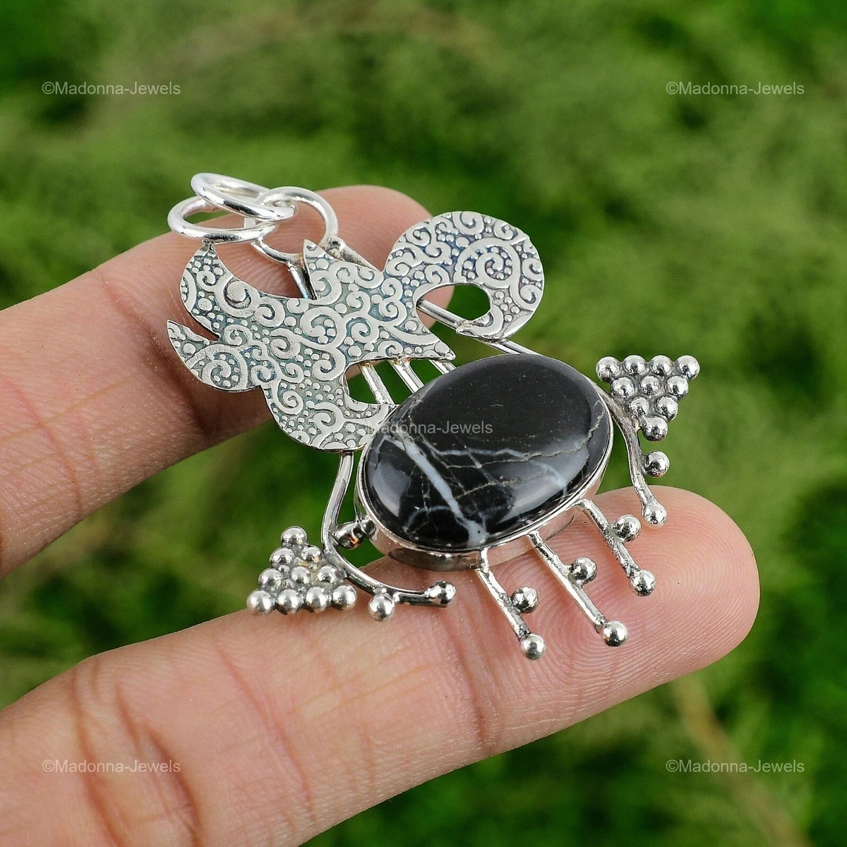 Chrysanthemum jewelry shop