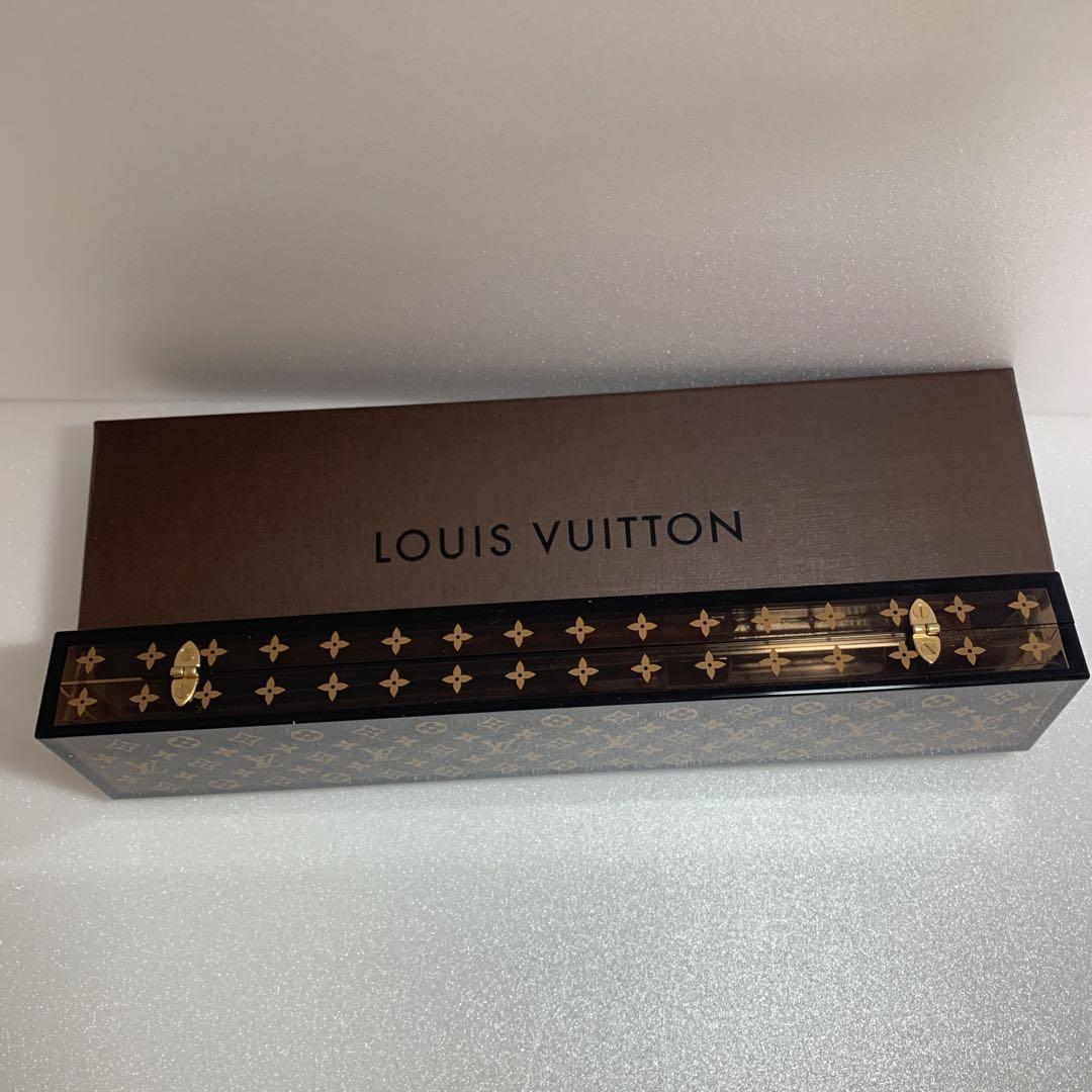 LOUIS VUITTON Pair Chopsticks Set VIP Limited Monogram NEW LOUIS VUITTON Pair Chopsticks Set VIP Limited Monogram NEW