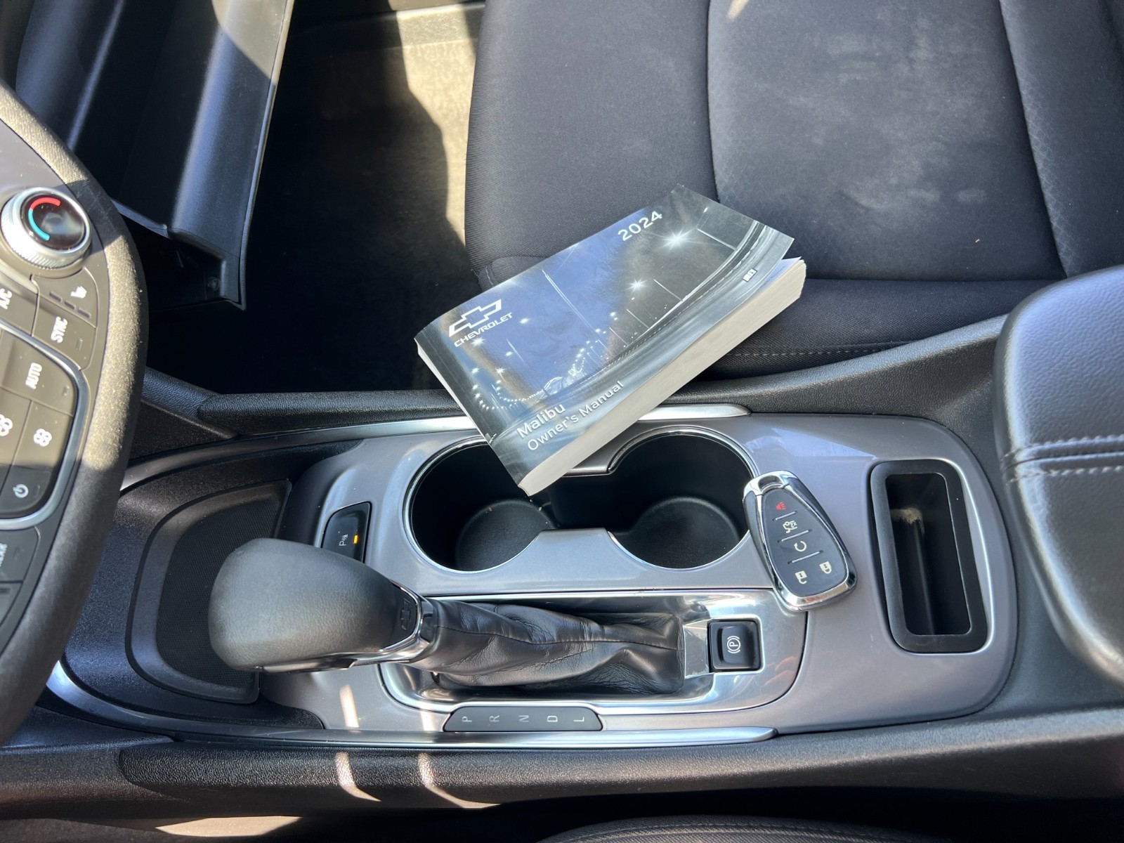 Chevrolet Malibu - Image 25