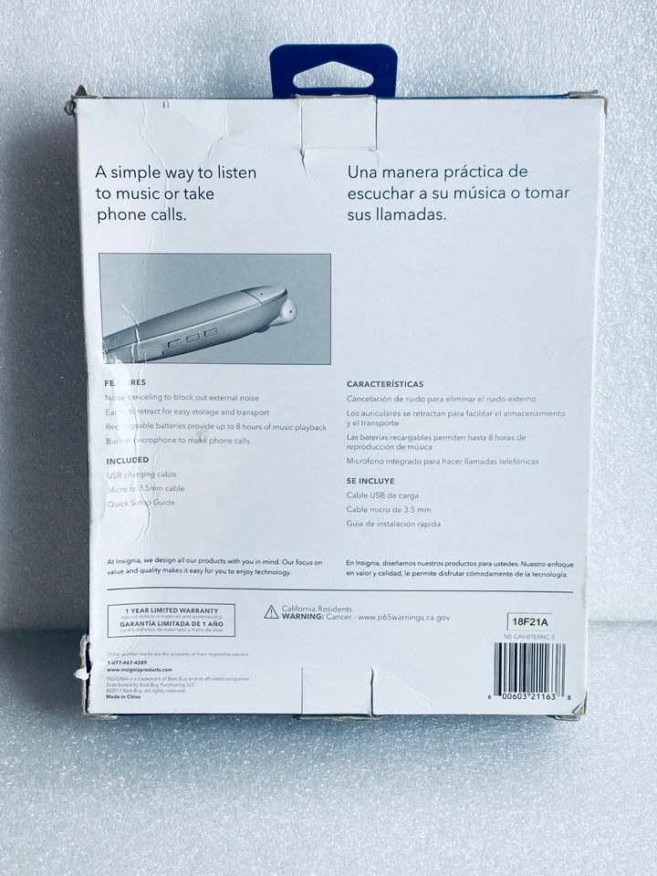 Auriculares intrauditivos inalámbricos insignia Bluetooth plateados con cancelación de ruido NS-CAHBTEBNC-S Foto 2 de 4