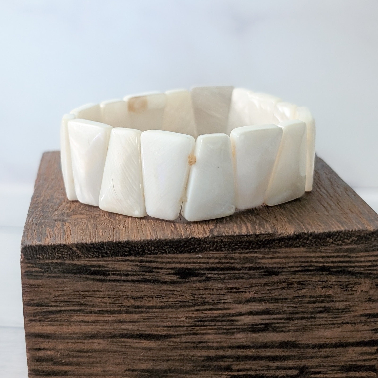 Vintage Stretch Bracelet Shell? Statement Bangle - image 1