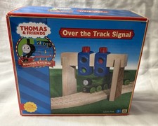 Thomas and Friends Wooden Railway Over the Track Signal 99345