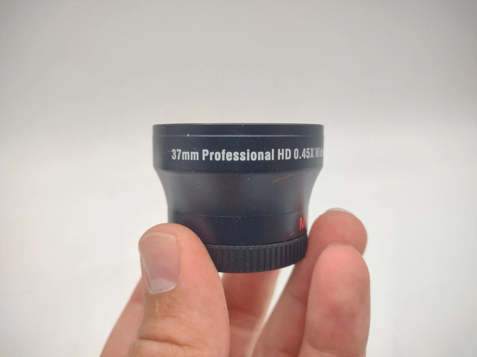 Zeikos Professional HD 0.45 Wide Angle Lens 37mm With Macro With Pouch - Image 2 of 4