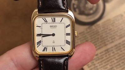 SEIKO シャリオ tank 7820-5500 稼働品 Vintage 1980's SEIKO 7820-5500 White Roman Dial Quartz Tank Men's