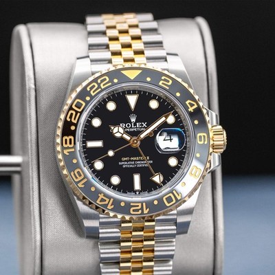 ちえ出品② Rolex GMT Master II “Zombie” 126713GRNR Two Tone 40mm Box & Papers