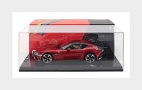 Polistil 18FE02011-HC Ferrari 12 Zylinder Auto 2024 Mit Vitrine - Numbered One B