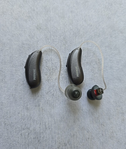 (PAIR)  PARADISE  AUDEO P90-312 HEARING AIDS, MILD TO SEVERE HEARING LOSSES.