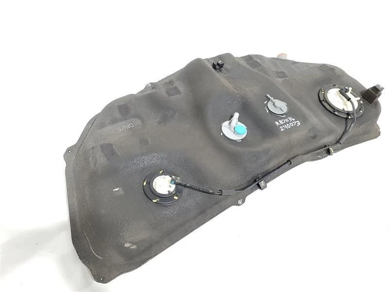 2009 2016 Hyundai Genesis OEM Fuel Tank 3.8L Coupe With Pump - Image 3 of 4