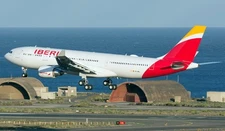 Airbus A-330 A330-200 Iberia Desktop Wood Airplane New Model Large Scale 1/144