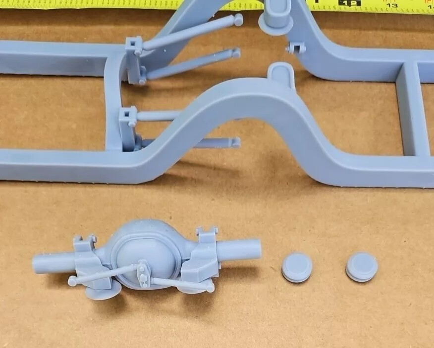 RESIN 3D PRINTED 1/8 NARROWED REAR FRAME CLIP WITH 4-LINK AND 9" FORD REAREND