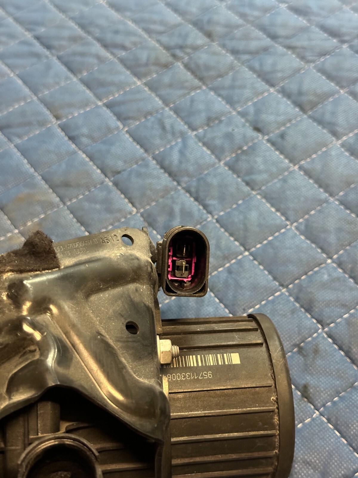 2014 AUDI R8 V10 OEM SECONDARY AIR PUMP