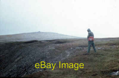 Foto 6x4 Gipfel (2197ft) von Muckish Mountain an einem nassen und windigen Tag Croa um 1983