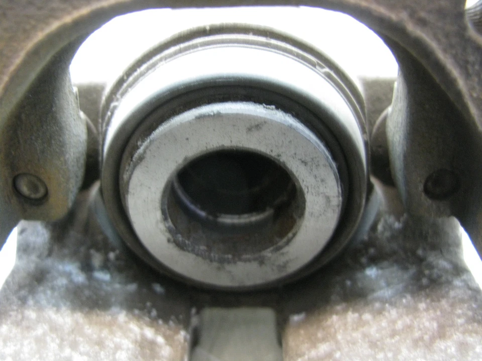 04-10 Pinza de freno trasera izquierda derecha bmw e60 525i 530i 528i 535i XI 52218 Foto 2 de 4