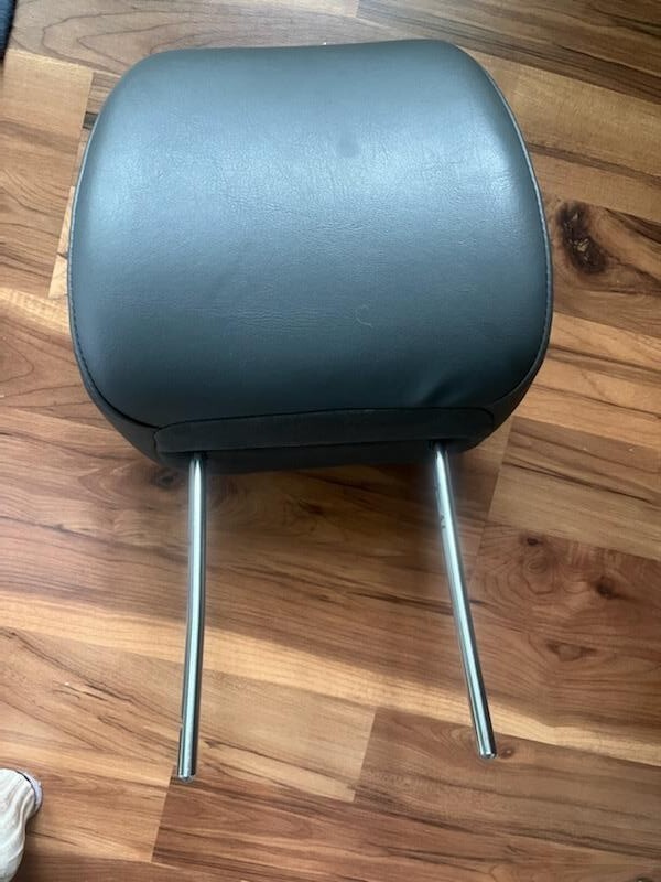 20052010 Jeep Grand Cherokee Headrest Head Rest Rear Seat Grey Gray