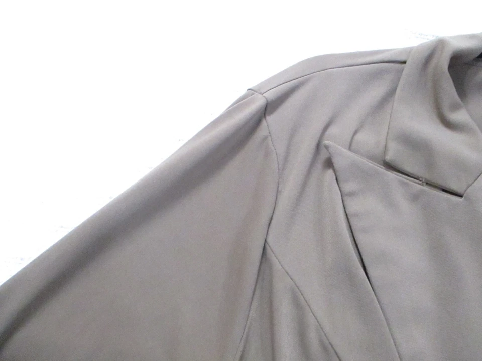 Chaqueta para mujer Citiknits 1X marrón cuello corbata manga larga estilo elástico sin esfuerzo Foto 3 de 4