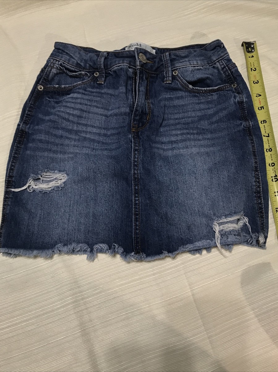 Women’s/junior mudd flx stretch Skirt Sz Distressed Ad110a