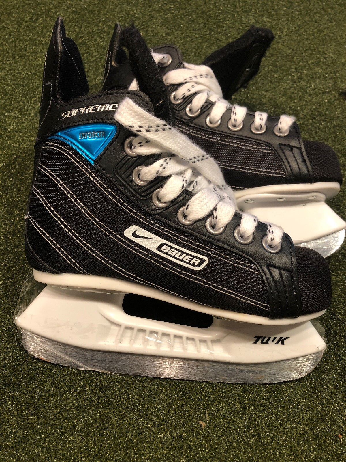 Nike Bauer Supreme hockey skates size Y11 | eBay