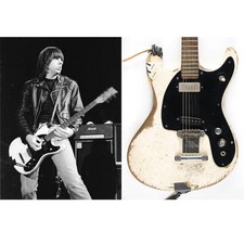 Ginbest Joe Perry Goldrush Les Paul with maple board top wilkinson tremolo one b