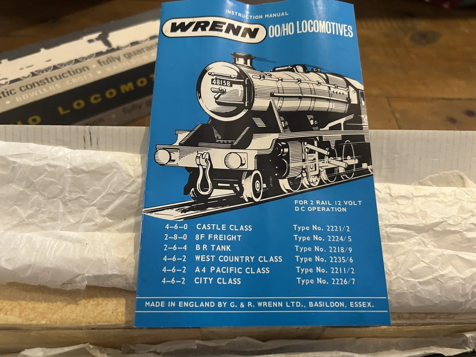 WRENN W2211 - BR Class A4 4-6-2 60022 'MALLARD' in late green - Image 4 of 4