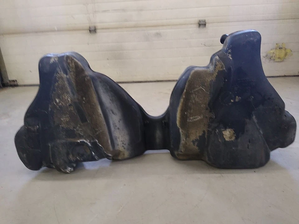 BMW 323ic E36 Fuel Gas Tank Reservoir Fits 1995 1996 1997 1998 1999 95 96 97 98 Foto 2 de 4