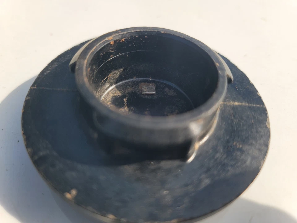 60s 70s International Harvester Truck Scout  Horn Button Original Loadstar OEM - Image 4 of 4