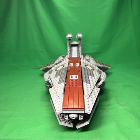 LEGO Star Wars: Venator-Class Republic Attack Cruiser (8039)