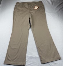 NWT Dockers Women's The Khaki With Hello Smooth Straight Leg Pants Sz 16S Beige