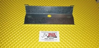 ROYAL VENDORS 650 SODA VENDING MACHINE - MERLIN 4 - 16.9oz BOTTLE FILLER SHIM