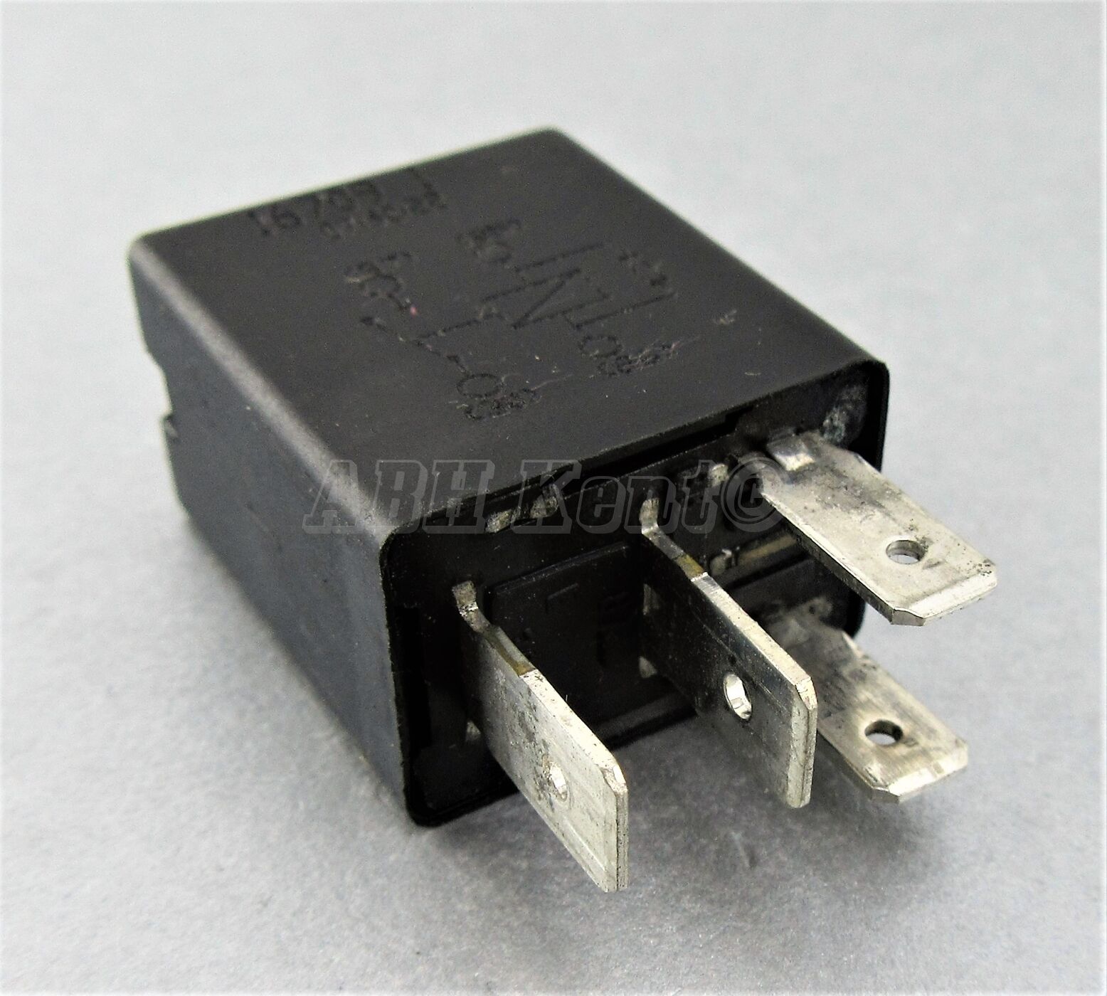 GENUINE HONDA 4 PIN BLACK RELAY SET X2 MITSUBA 7001227923