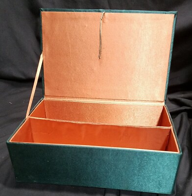Vintage Green Trinket Memory Box-Fabric Covered With Divider Salmon Inner Lining