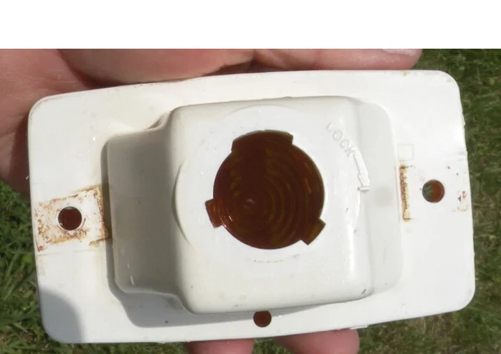 1973 1974 OEM Chevrolet Nova GRILLE MOUNTED AMBER TURN SIGNAL LIGHT 5965816 - Imagem 2 de 4