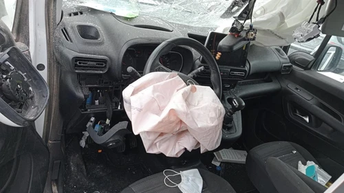 9833499580 Sistema Audio/Radio Cd para OPEL COMBO LIFE E Edition 2020 6631451 - Imagen 8 de 9