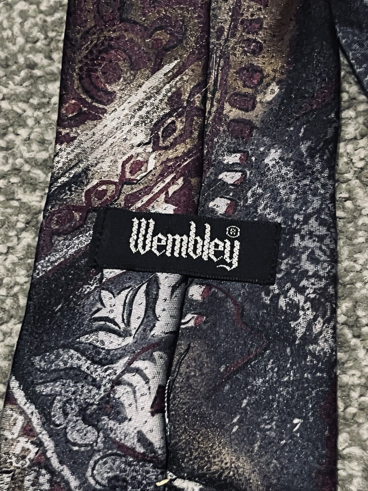 Wembley abstract-pattern necktie - image 3