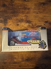 FORD MODEL "A" TUDOR SEDAN CLASSIC STREET ROD SERIES LIBERTY CLASSICS 1:25 BANK