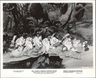 Snow White & Seven Dwarfs lined up B/W Press Photo Walt Disney Productions 1967 — photo 1