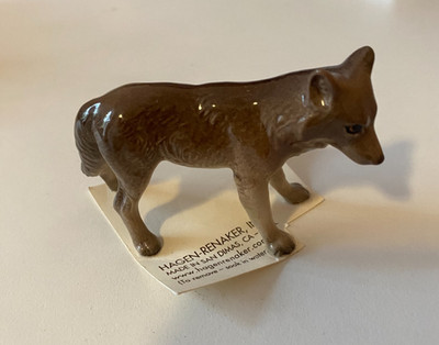 Hagen-Renaker Mama Wolf #03249   Glossy Miniature Figurine