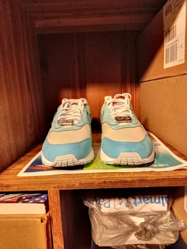 Dead stock men Size 7 - Nike Air Max 1 Puerto Rico Day - Blue Gale