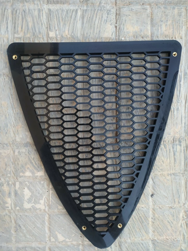 griglia a nido d'ape alfa romeo 147 restyling seconda serie - Immagine 2 di 4