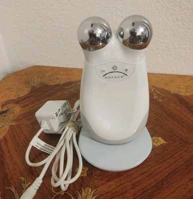 NuFACE Trinity Pro Facial And Neck Toning Device