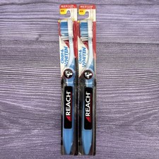 2 REACH Clean  Whiten Toothbrush MEDIUM Full Head 71 Tongue Stain Removing Pad
