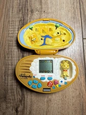 2002 Tiger Electronics NeoPets Pocket Pet Aisha Yellow Works Needs New Batteries
