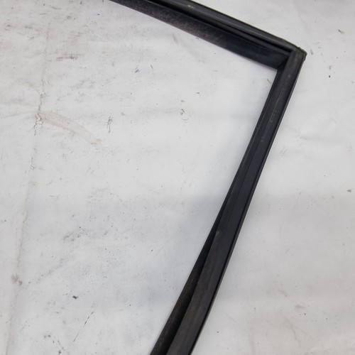 JAGUAR XF X250 07-11 4DR GUIDA LUNOTTO PASSEGGERO POSTERIORE RIVESTIMENTO IN GOMMA 8X23F25767A - Foto 7 di 12