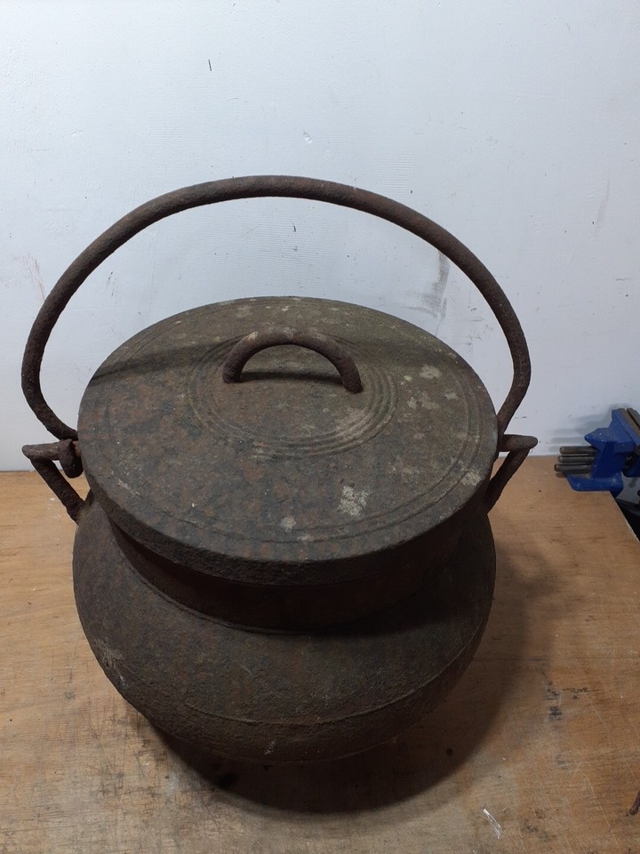 Halloween Cauldron Cast Iron With Lid Planter / Fire Pit? Vintage eBay